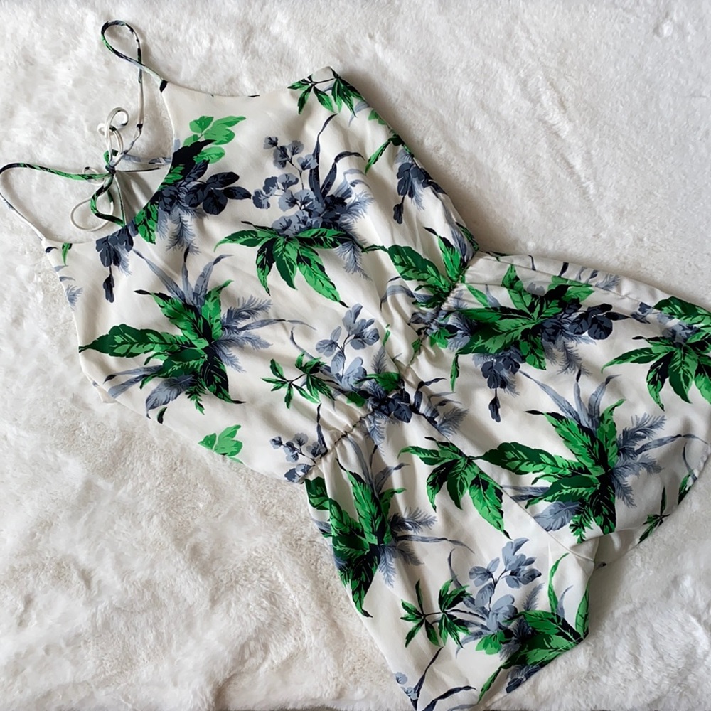 🍃Floral Romper